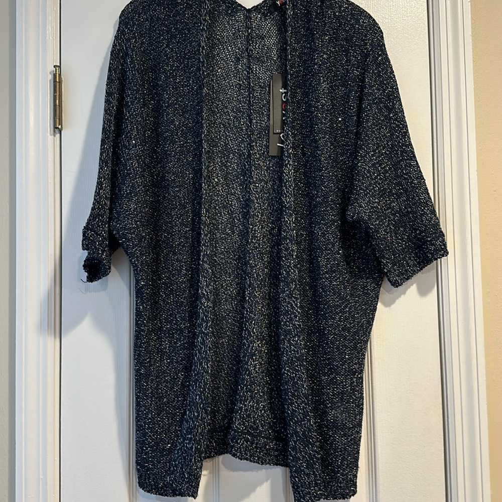 Loose fit silver/blue shirt sleeve cardigan